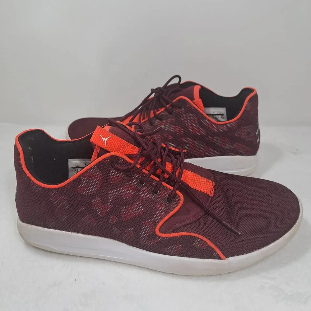 Air Jordan Sneakers Mens Size 10.5 Crimson Camouflage Eclipse‎ Shoes